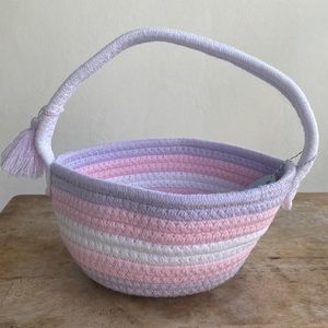 RGI HOME Weaved Tassel Tricolor Basket
